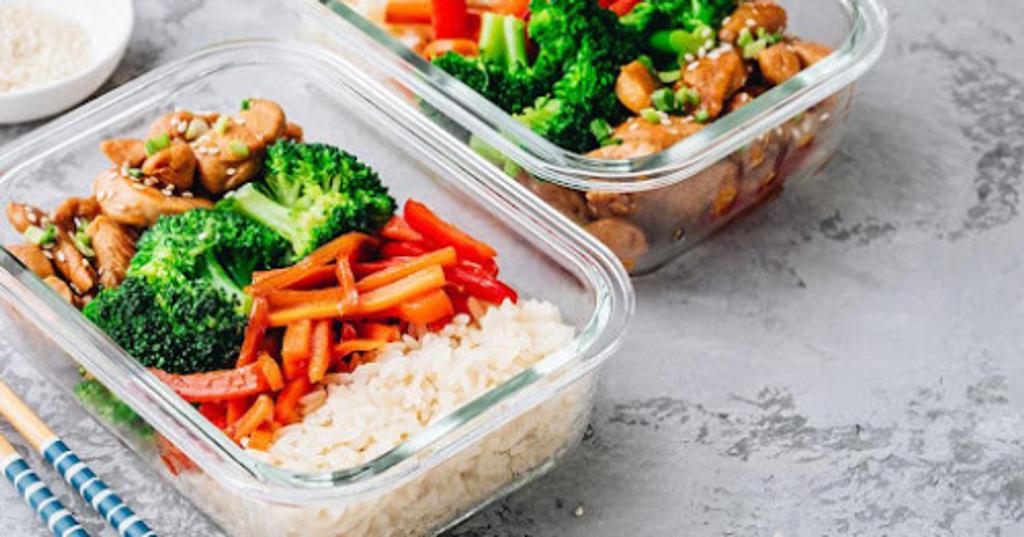 ISSA, International Sports Sciences Association, Certified Personal Trainer, ISSAonline, Healthy Meal Prep on a Budget: Expert Tips and Meal Ideas